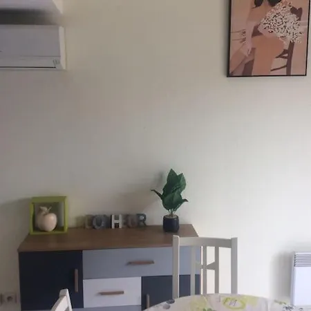 Jolie Petite Climatisee Proche De La Torreilles