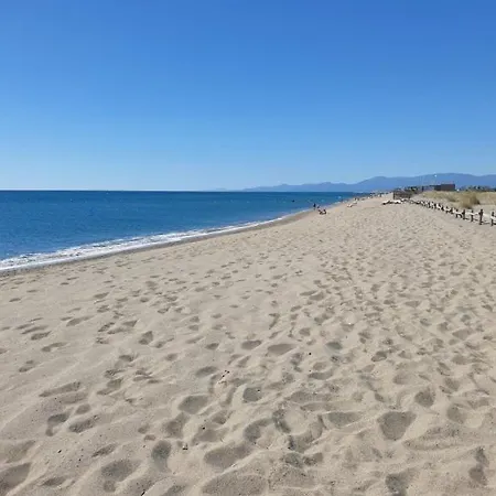 Vakantiehuis Jolie Petite Climatisee Proche De La