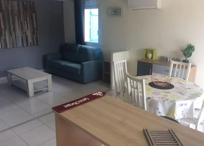 Jolie Petite Climatisee Proche De La Σπίτι διακοπών